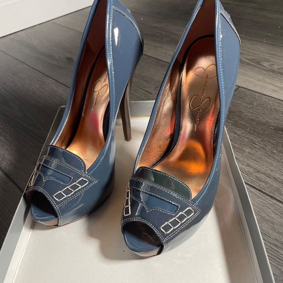 JESSICA SIMPSON BLUE JEAN PATENT OPEN TOE HEEL - Picture 2 of 5
